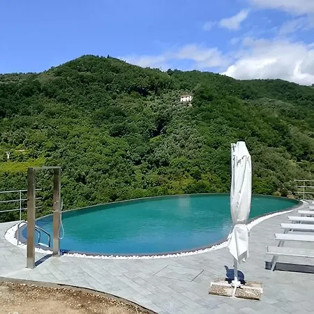 Сasa de vacaciones Vento Di Mare Grecale Con Giardino E Piscina Condivisa *